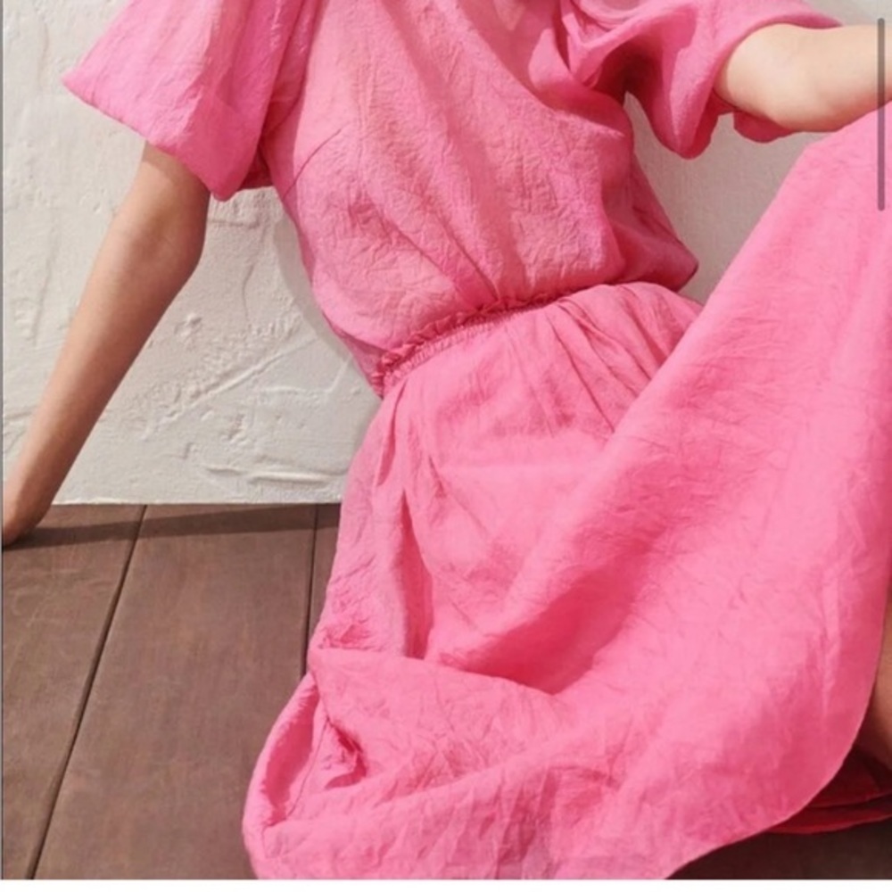H&M Midi Skirt​​